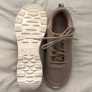 Champion Shoes - Beige Champion memory foam sneakers Champion Shoes - Beige Champion memory foam sneakers